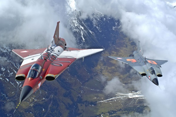 Austrian SAAB J 35O Drakens