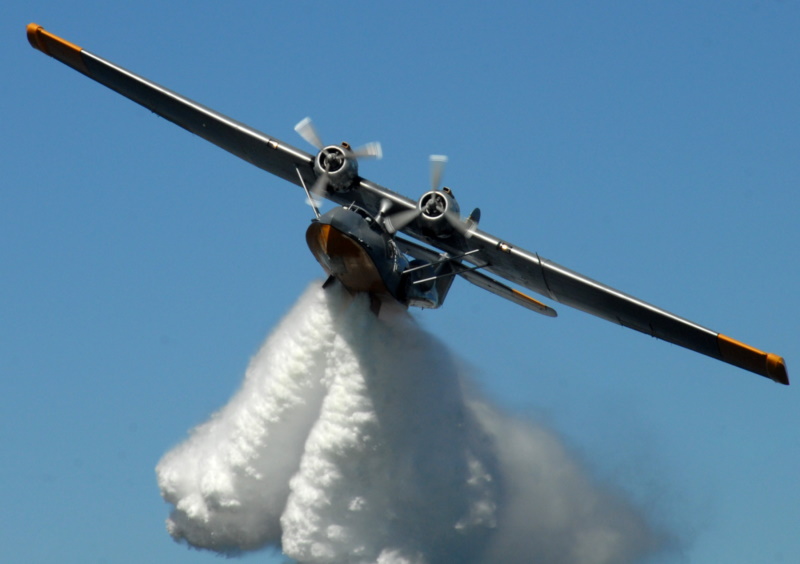 Catalina water bomber